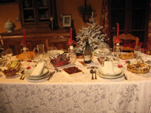 French Christmas dinner table, Hotel de Ville, Avignon