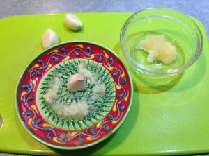 Groovy garlic grater